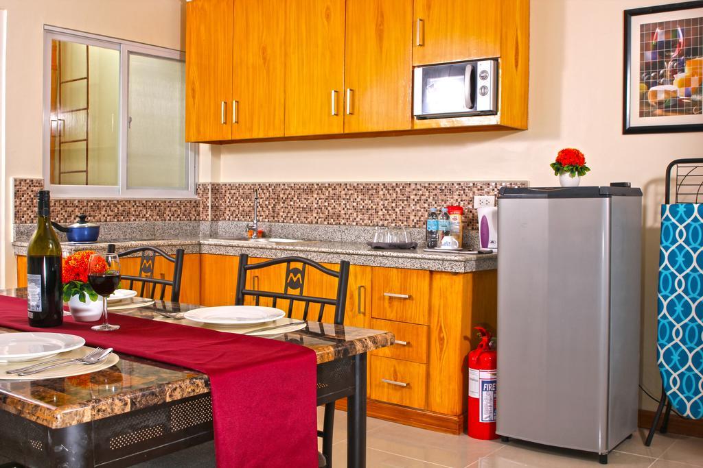 Laciaville Resort And Hotel Lapu-Lapu City Zewnętrze zdjęcie